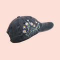 Hand-embroidery flower washed baseball cap: Black