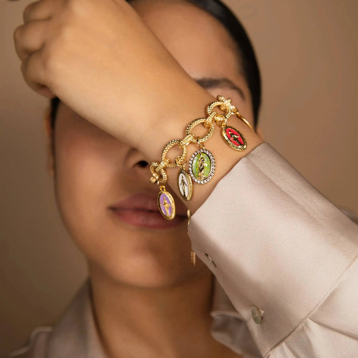 Virgin Mary Gold Set Necklace and Bracelet: Set